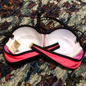Swim - Color block bikini top Swim - Color block bikini top